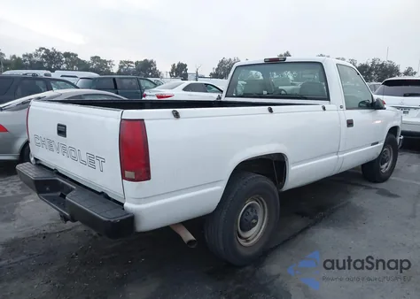 1998 Chevrolet C2500 Fleetside из США, поврежденный, VIN 1GCGC24R1WE119911